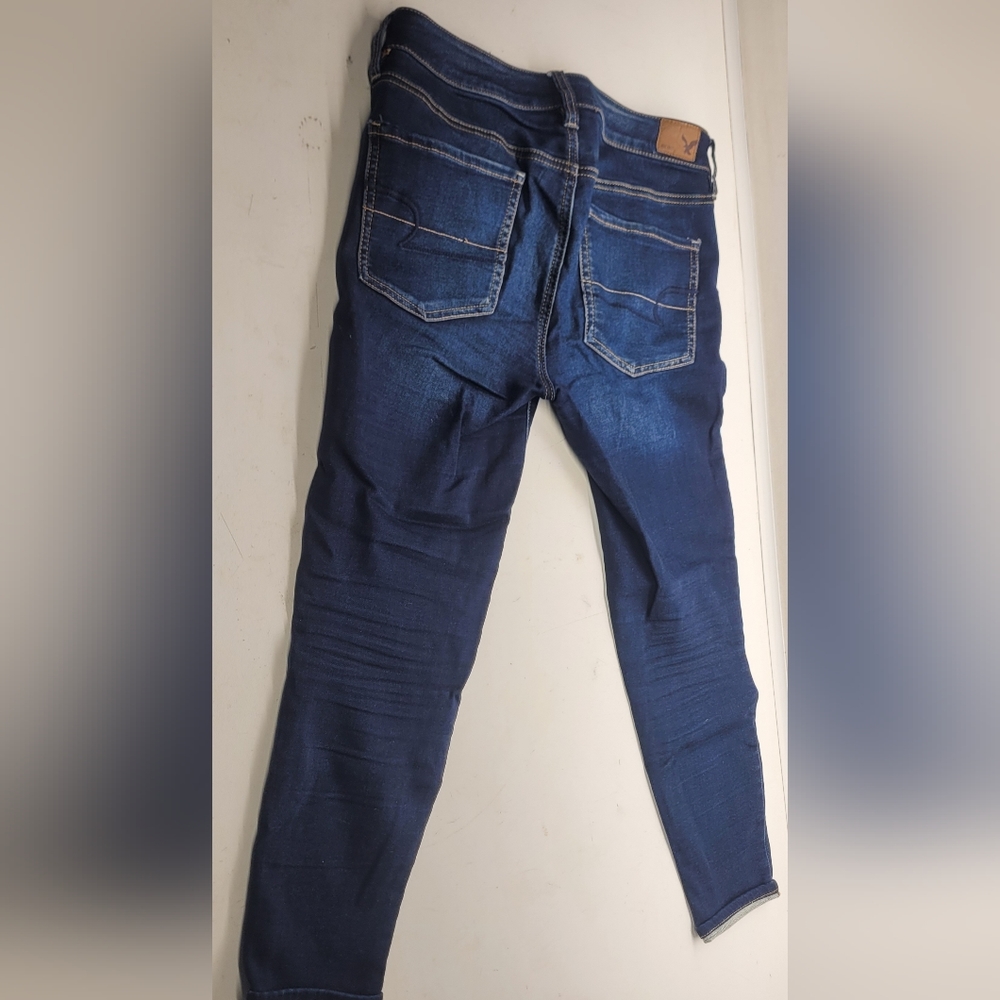 American Eagle outfitters size 6 blue jeans